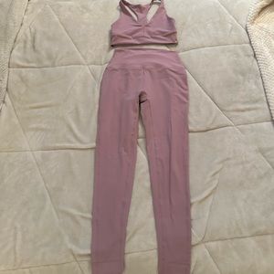 SET ACTIVE LUXFORM SET- RACER BACK BRA AND LUXFORM LEGGINGS